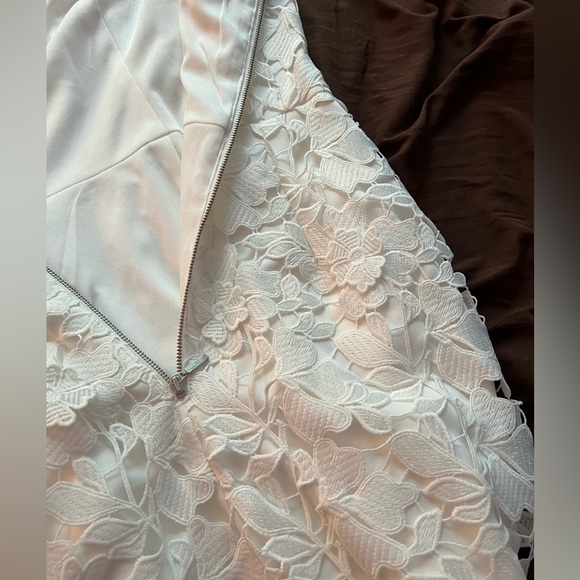 Virgin White Lace Appliqué Dress - Picture 3 of 16